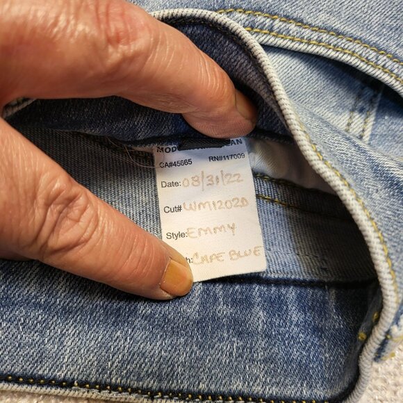 Modern American Women's 26 Flared Denim Jeans Cape Blue Style Emmy NWT MSRP $148 - Picture 8 of 12